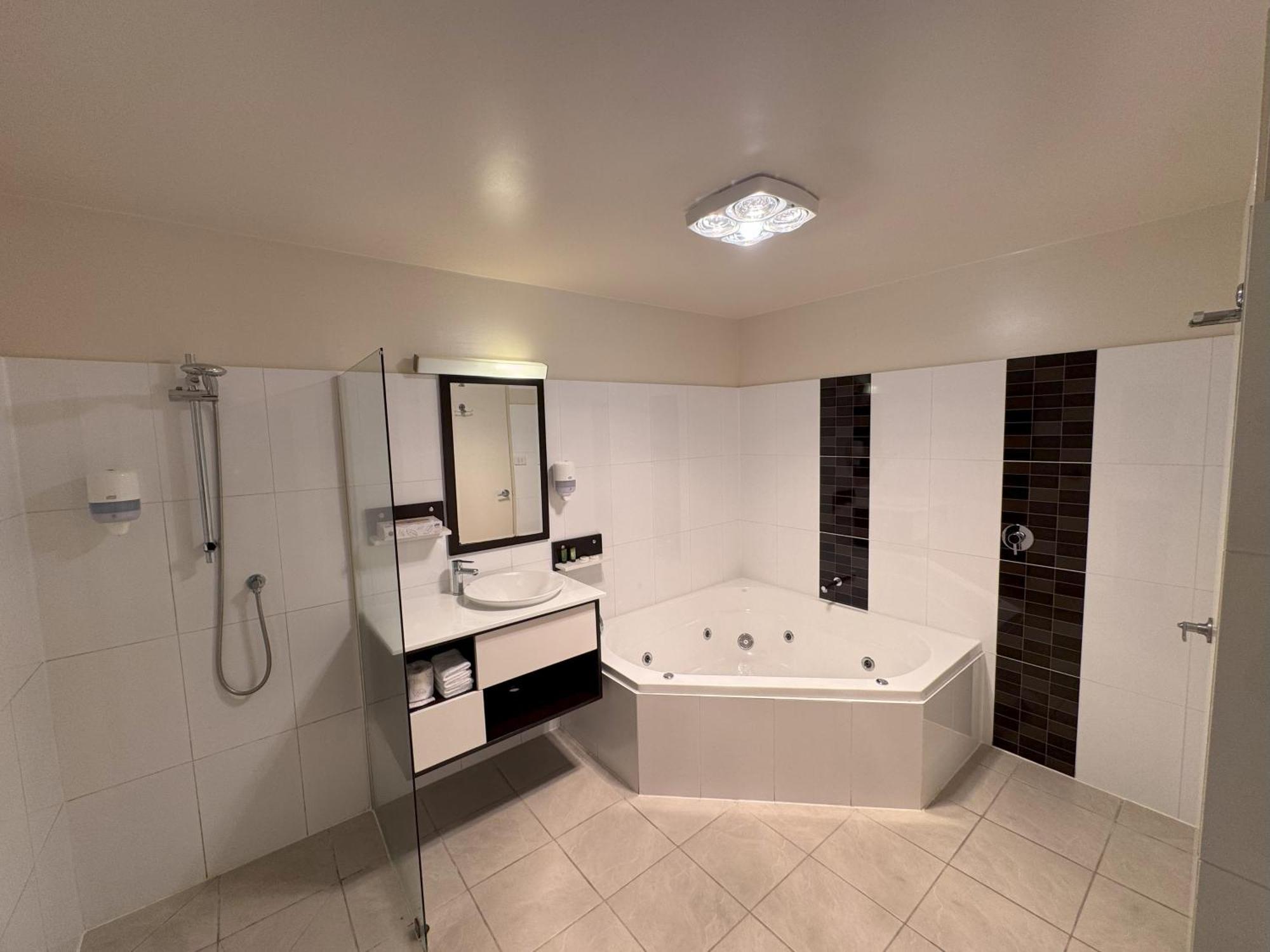 Lufra Beachside Hotel Eaglehawk Neck Room photo