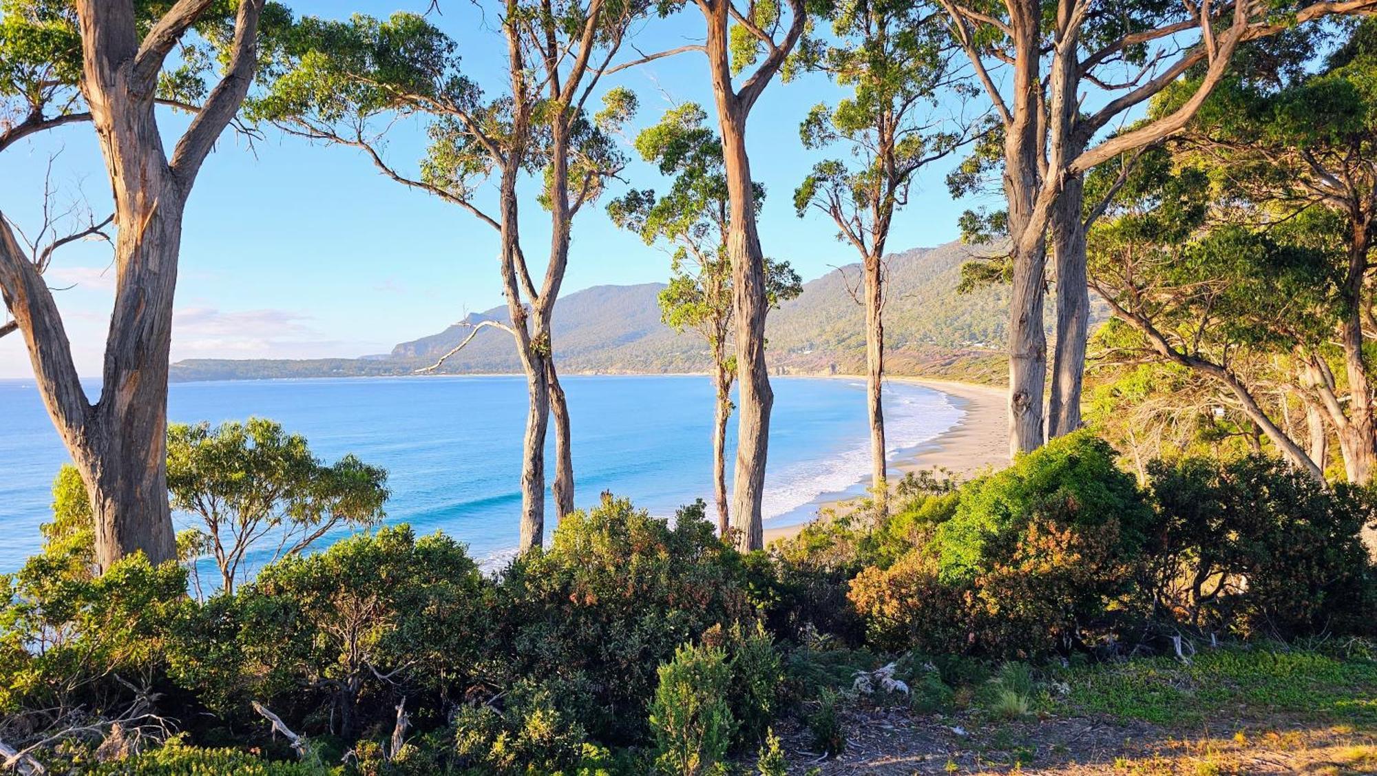 Lufra Beachside Hotel Eaglehawk Neck Exterior photo
